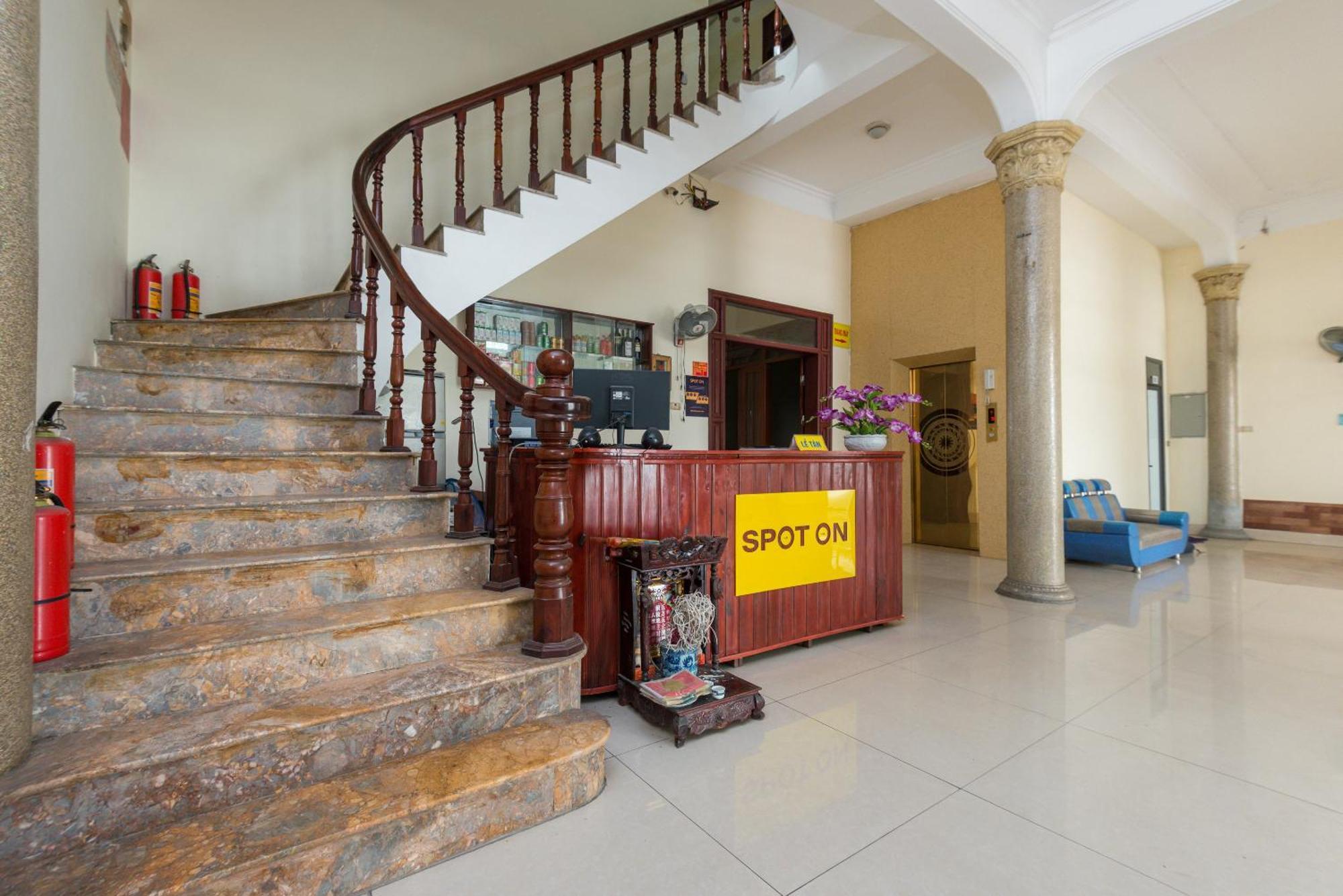 Chikoo Homestay Spot-On Hanoi Exteriör bild