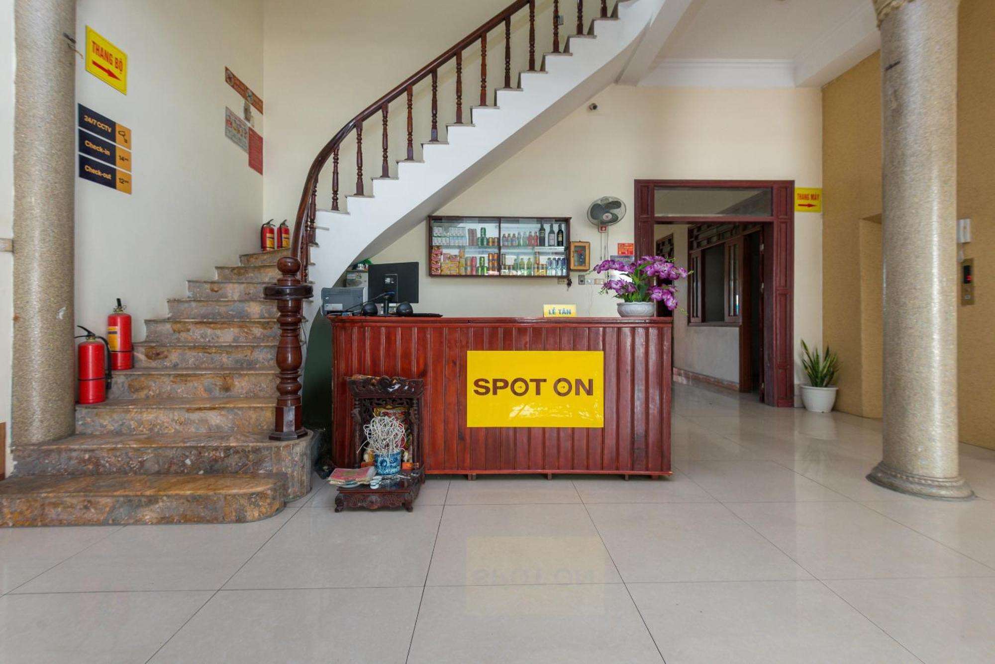 Chikoo Homestay Spot-On Hanoi Exteriör bild
